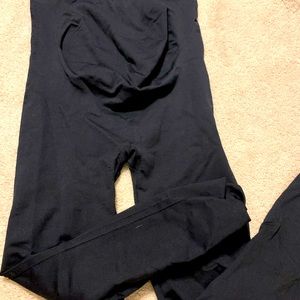 Blanqi large maternity leggings in black